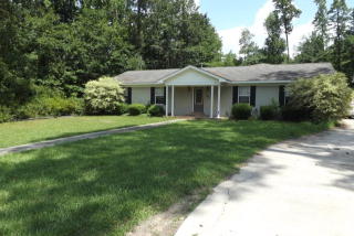 702 Garrett St, Brewton, AL 36426-1322