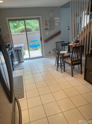 99 Kelly Dr, Edison, NJ 08820-4606