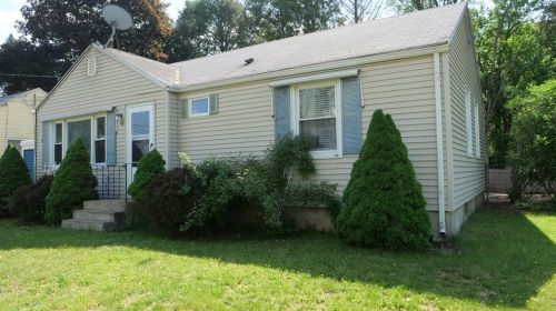 46 Kane St, Springfield, MA 01119-2624