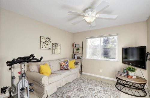 1707 Baywood Ln, Davis CA 95618-0543 exterior