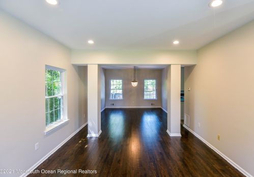 5 Markus Ct, Jackson Twp NJ  08527-2886 exterior