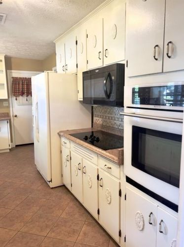 3729 Renee Cir, Gainesville GA 30507-8034 exterior