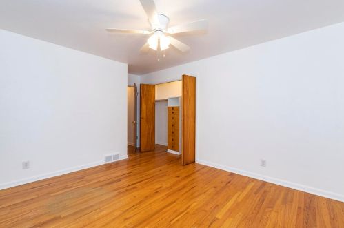 1615 Hamelink Dr, Kalamazoo MI 49002-1657 exterior