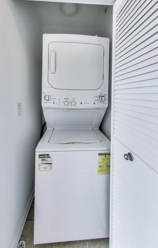 1924 Lotus Ave, Chicago IL 60639-1435 exterior