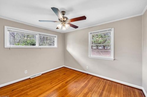 3102 Shamrock Dr, Greensboro NC  27408-3011 exterior