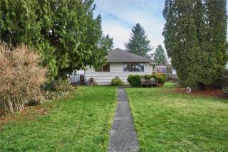 9218 22 Ave, Seattle WA  98106-2618 exterior