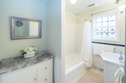 45551 Peninsula Dr, Grand Junction MI 49056-9462 exterior