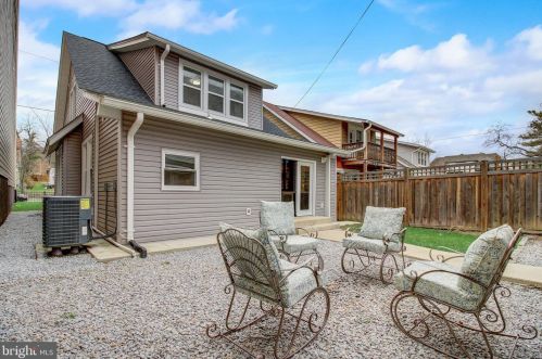 2911 17th St, Washington DC  20018-1825 exterior