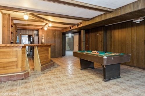 3322 Catalpa Ave, Chicago IL 60625-2275 exterior