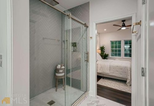 1415 Almont Dr, Atlanta GA 30310-3756 exterior