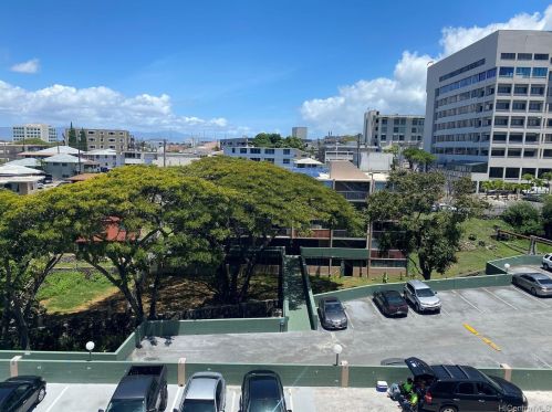 1720 Huna St, Honolulu HI  96817-2456 exterior