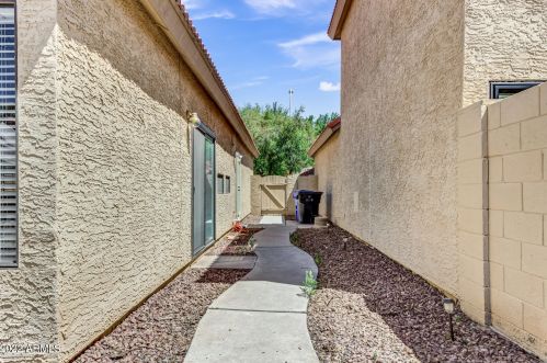 4571 Linda Ln, Chandler AZ 85226-5841 exterior