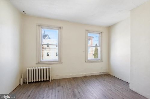 1513 2nd St, Philadelphia PA 19122-2602 exterior