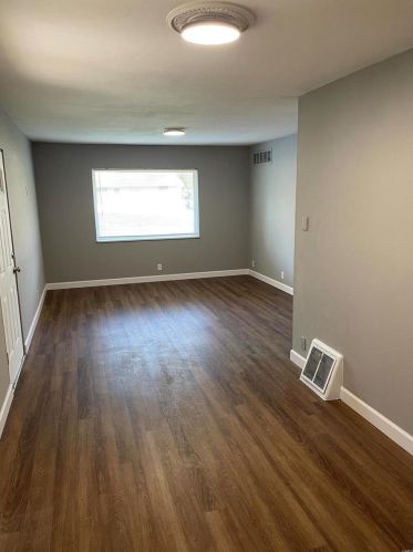 10657 Spring Garden Dr, Saint Louis MO  63137-4430 exterior