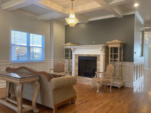 1712 Dresden Dr, Atlanta GA  30319-3604 exterior