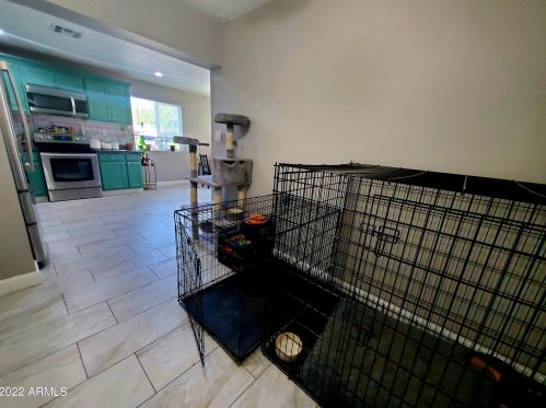 2321 47 Dr, Phoenix AZ 85031-1408 exterior