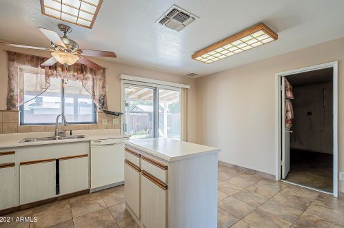 3145 Charleston Ave, Phoenix AZ 85032-9551 exterior