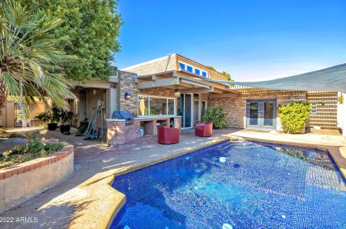 7217 13 Pl, Phoenix AZ 85014-1423 exterior