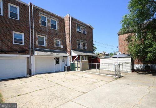 8721 Jackson St, Philadelphia PA 19145-2427 exterior