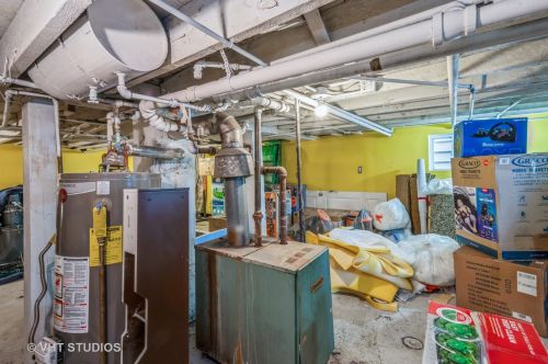 2918 Throop St, Chicago IL 60608-5824 exterior