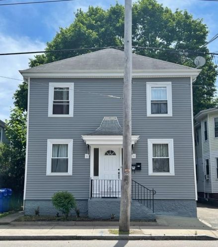 1884 Smith St, Providence, RI 02911-1908