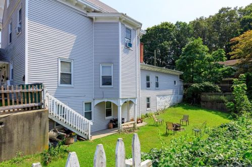 105 Cottage St, Killingly CT 06239-3026 exterior