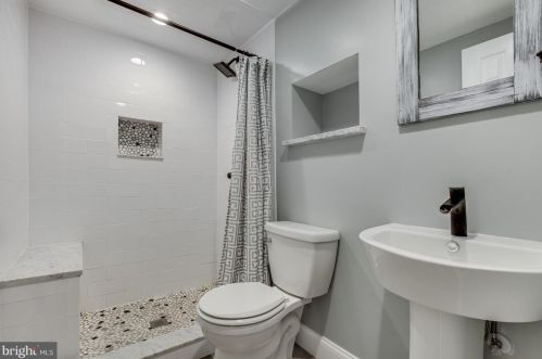 1922 1st St, Washington DC 20001-1480 exterior