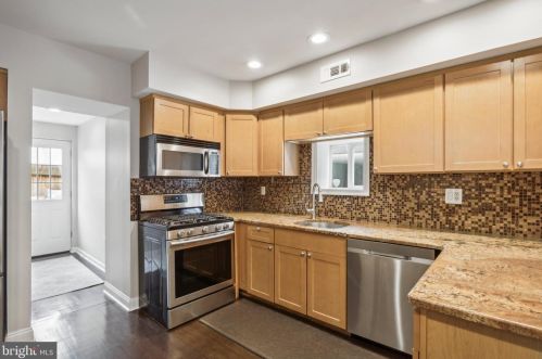 307 George St, Philadelphia PA 19123-1544 exterior