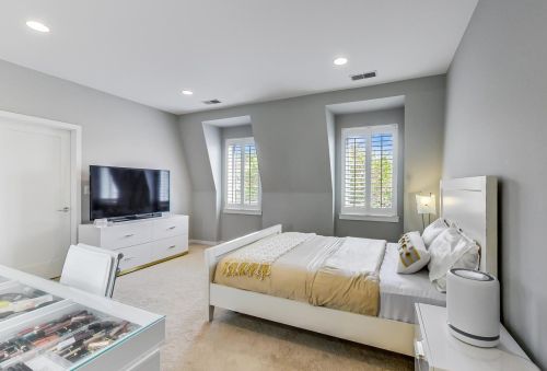 1709 George St, Chicago IL 60634-4701 exterior