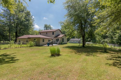 5555 2 St, Kalamazoo MI 49009-8576 exterior