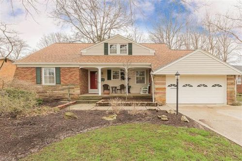 1849 Dunellon Dr, Cleveland, OH 44124-3920