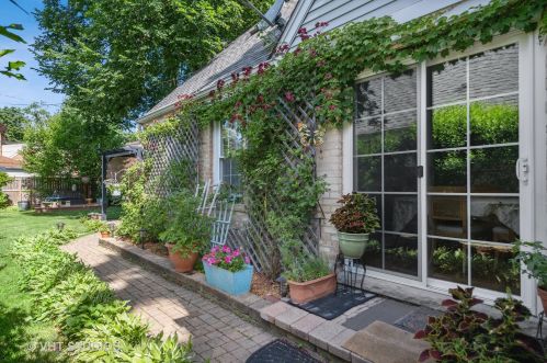 1830 74th Ave, Chicago IL 60707-3708 exterior