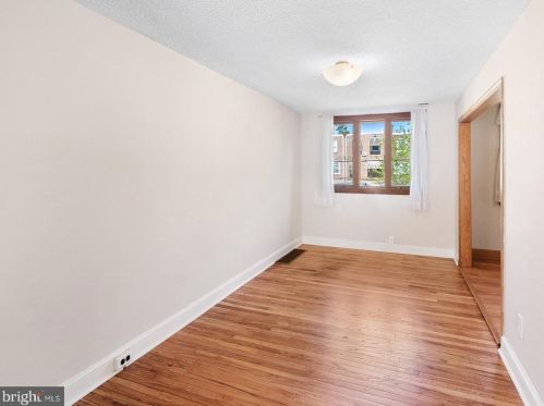 908 Poplar Ave, Manor PA 19036-1122 exterior