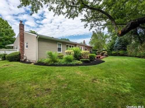 30 Osage Dr, Huntington Station NY exterior