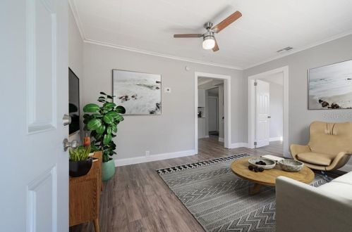 8507 20th St, Tampa, FL 33604-2007