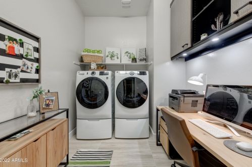 22417 29 Pl, Phoenix AZ 85040 exterior