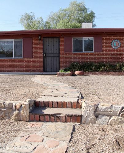 8116 Beverly St, Tucson AZ 85710-5930 exterior