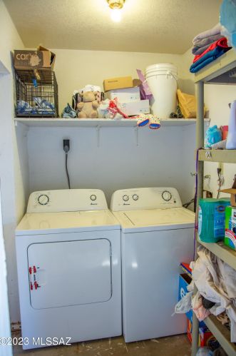 8312 Desert Steppes Dr, Tucson AZ 85710-4210 exterior