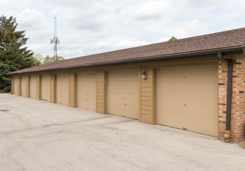 8727 72nd St, Milwaukee WI 53223-2741 exterior