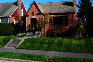 8044 23rd Ave, Seattle WA  98115-4524 exterior