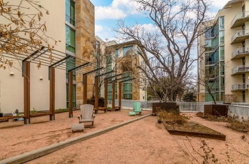 1600 Barton Springs Rd, Austin TX  78704-1081 exterior