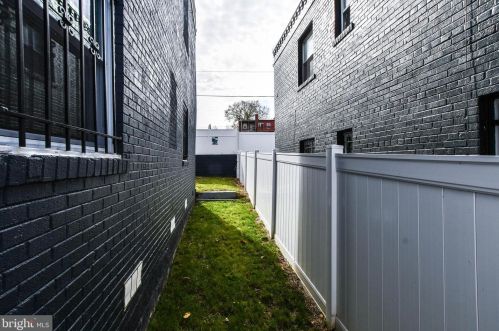 4227 Edson Pl, Washington DC  20019-8023 exterior