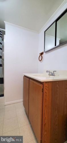 905 1st St, Rockville MD 20850-1444 exterior