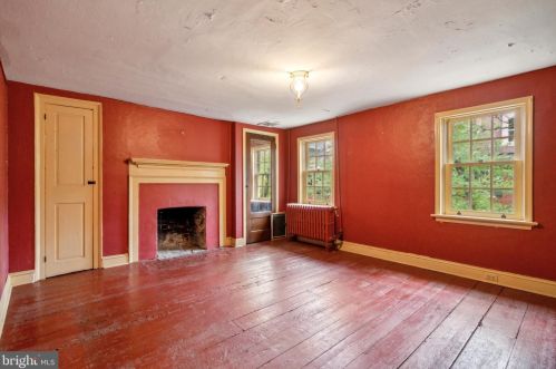 515 Delancey St, Philadelphia PA 19106-4105 exterior