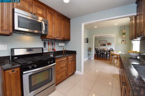 1134 Crowe Pl, Concord CA 94518-1713 exterior