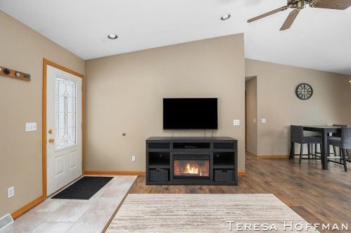 13300 Sadler Dr, Cedar Springs MI 49319-8030 exterior