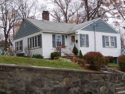 192 Newtonville Ave, Newton, MA 02458-1831