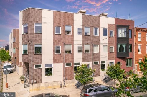 2123 Cumberland St, Philadelphia PA 19125-1718 exterior