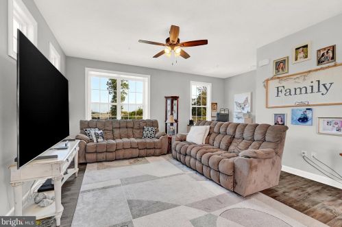 134 Overlook Dr, Hanover PA  17331-9136 exterior