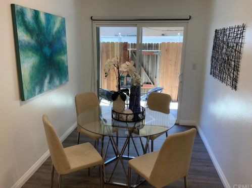 15561 Boleyn Cir, Tustin CA 92780-4215 exterior